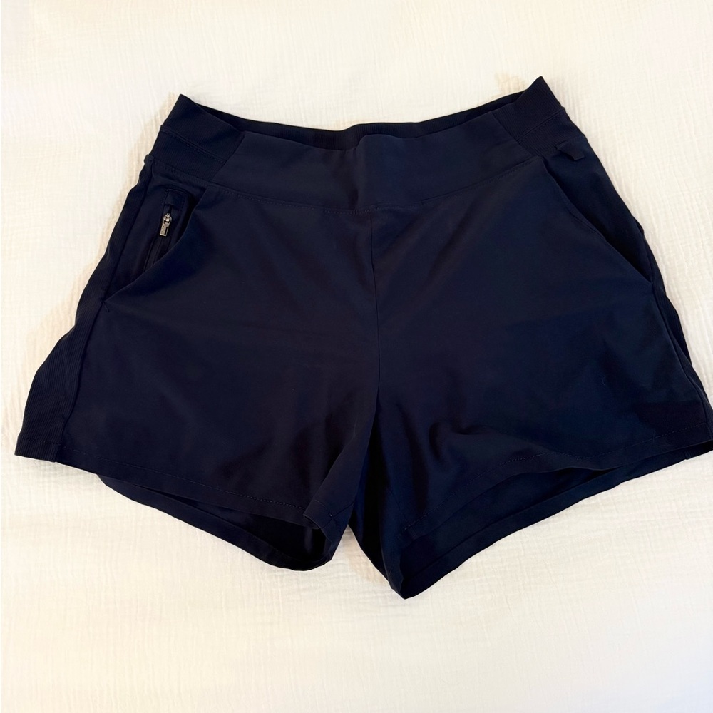 Athleta Brooklyn Shorts in Navy Blue